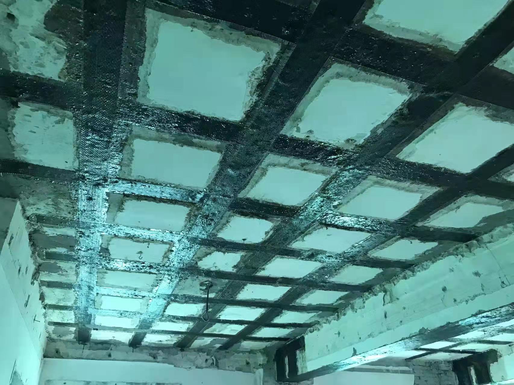 伍家岗粘碳纤维布施工工艺